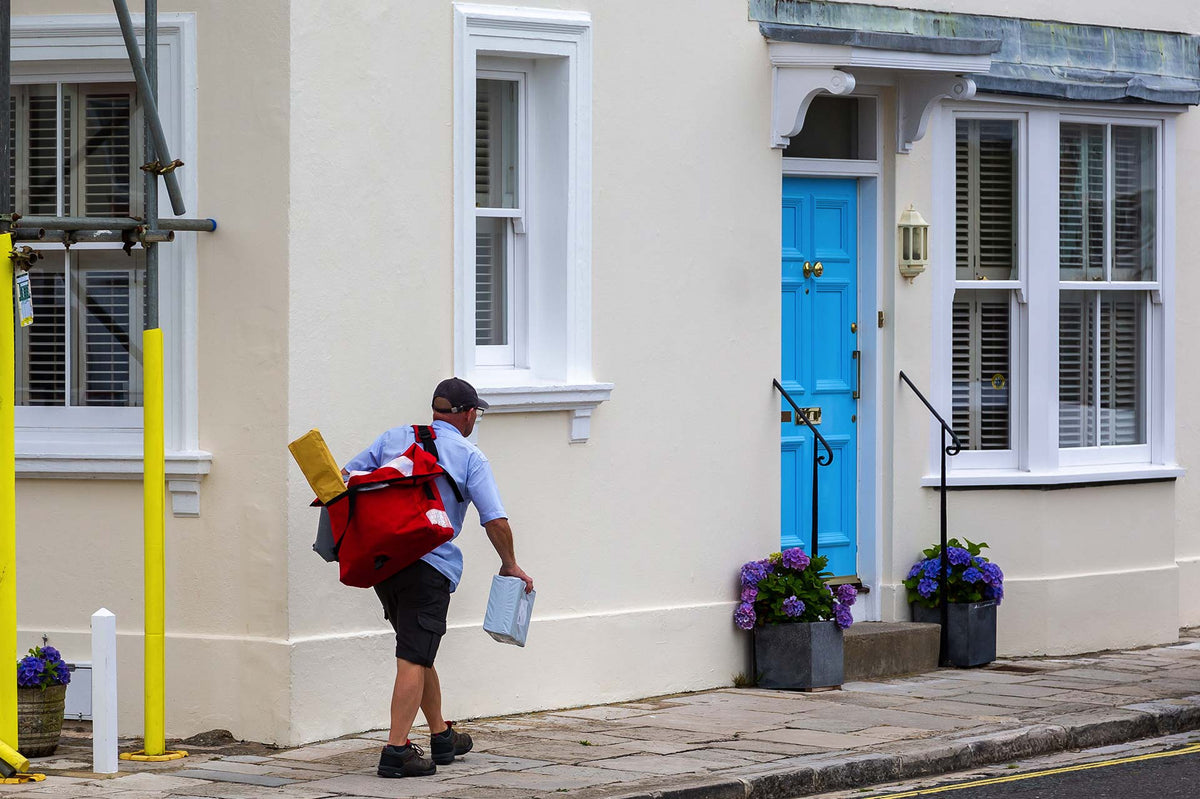 How to Save Money on Shipping: Carrier Tariffs, Royal Mail & More