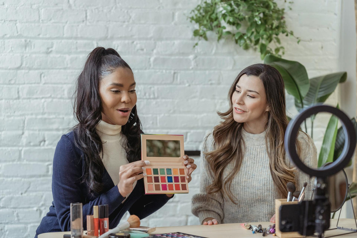 How branded e-commerce packaging improves social commerce